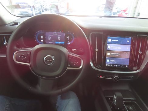 Used 2025 Volvo S60 B5 Core image 23
