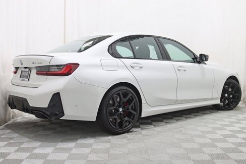 Used 2025 BMW M340i xDrive w/ Premium Package image 9