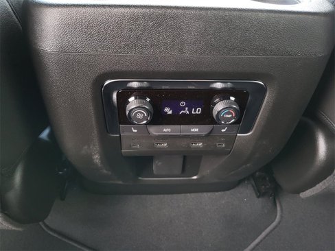 New 2025 Chevrolet Suburban Premier image 28