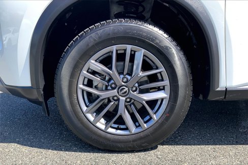Used 2023 Nissan Rogue S image 8