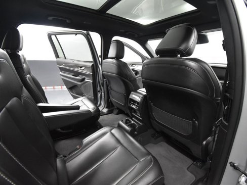 Used 2024 Jeep Grand Cherokee L Limited w/ Luxury Tech Group II image 54