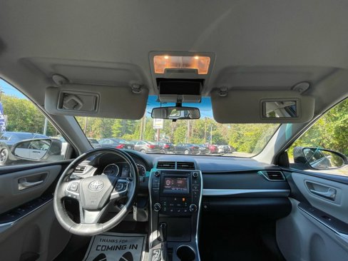 Used 2016 Toyota Camry SE image 25