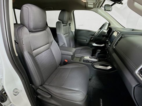 Used 2022 Nissan Frontier SV image 27