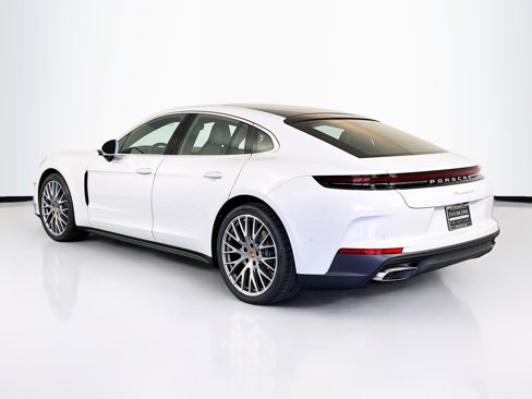 New 2025 Porsche Panamera image 3