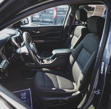 Used 2021 GMC Acadia SLE w/ Driver Convenience Package image 21