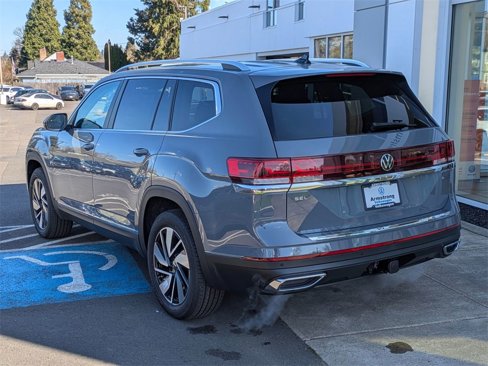 New 2025 Volkswagen Atlas SEL image 3