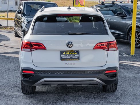 Used 2022 Volkswagen Taos S image 6