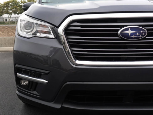 Used 2019 Subaru Ascent Limited w/ Popular Package #2 image 3