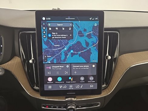 New 2026 Volvo XC60 B5 Core w/ Protection Package Premier image 16