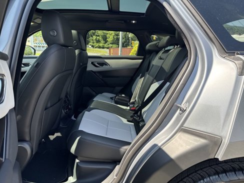 New 2026 Land Rover Range Rover Velar Dynamic SE image 11