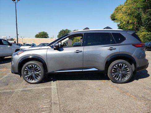 New 2026 Nissan Rogue Platinum image 3