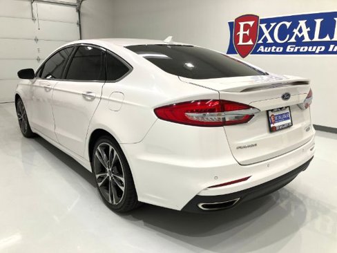 Used 2019 Ford Fusion Titanium image 13