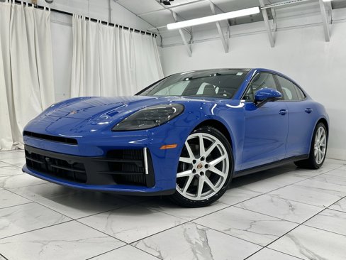 New 2025 Porsche Panamera 4 image 7