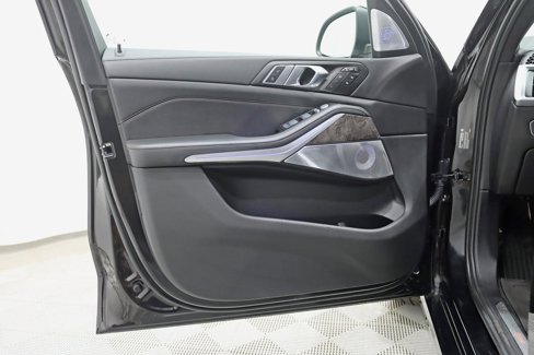 Used 2024 BMW X7 xDrive40i w/ Executive Package image 38
