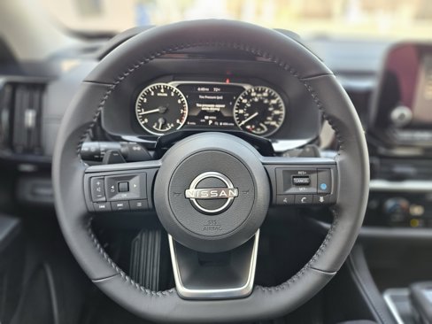 New 2025 Nissan Pathfinder SV w/ Cargo Package image 12