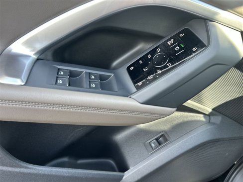 New 2025 Audi Q5 Premium Plus image 22