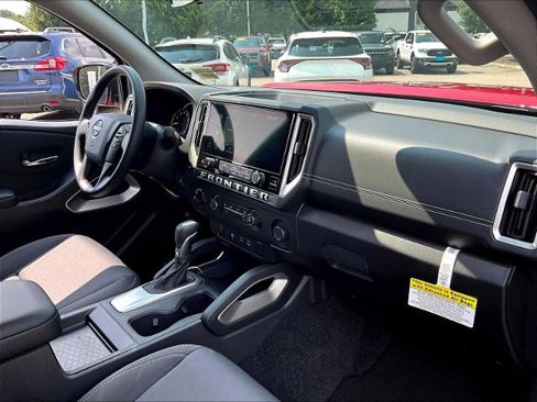 Certified 2025 Nissan Frontier SV image 14
