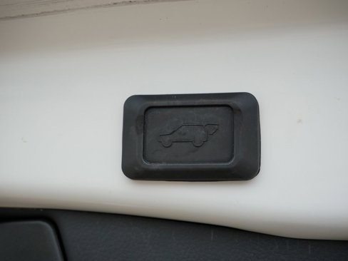 Used 2021 Toyota RAV4 XLE Premium image 23