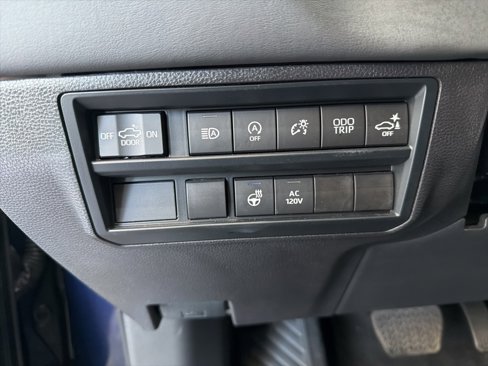 Used 2024 Toyota Tundra Platinum image 14