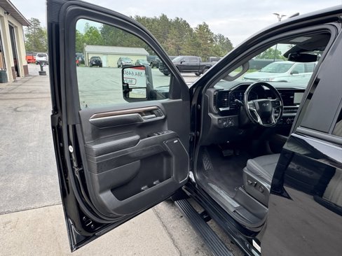 Used 2023 Chevrolet Silverado 1500 RST w/ Convenience Package II image 9