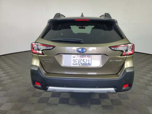 Used 2023 Subaru Outback Limited image 5