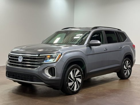 Used 2025 Volkswagen Atlas SE image 7