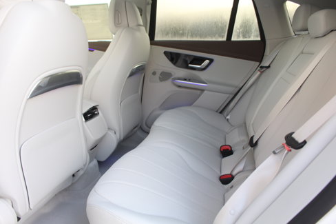 New 2026 Mercedes-Benz EQE 320 4MATIC SUV image 17