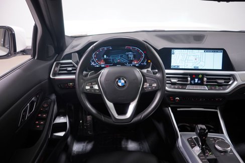 Used 2022 BMW 330i Sedan w/ Convenience Package image 11
