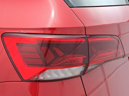 Certified 2023 Volkswagen Taos SEL image 34