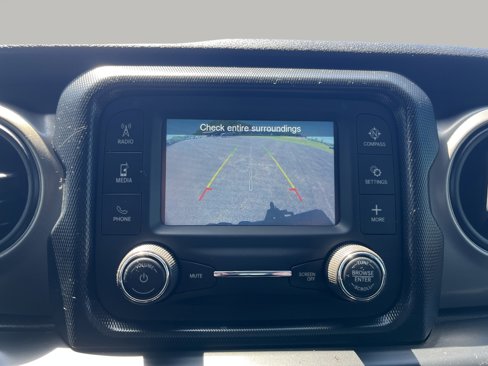 Used 2019 Jeep Wrangler Unlimited Sport image 13