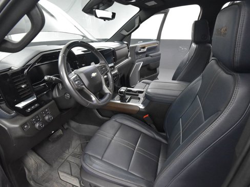 Used 2024 Chevrolet Silverado 1500 High Country image 25