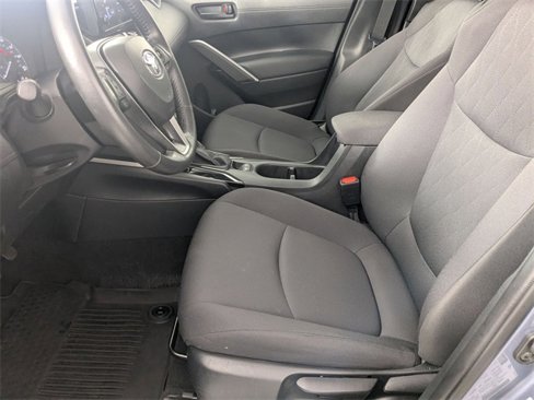 Used 2024 Toyota Corolla Cross LE image 12