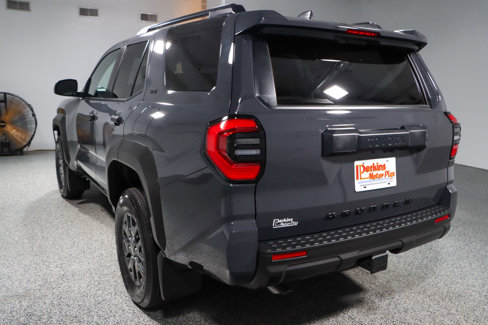 Used 2025 Toyota 4Runner SR5 image 9