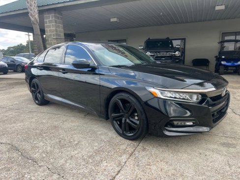 Used 2019 Honda Accord Sport image 2