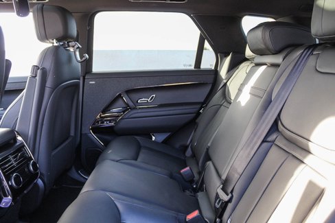 New 2024 Land Rover Range Rover Sport Dynamic SE image 18