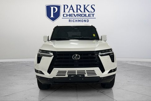 Used 2025 Lexus GX 550 image 2