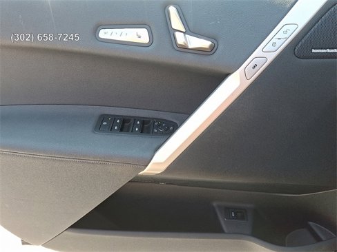 Used 2025 BMW iX xDrive50 image 11