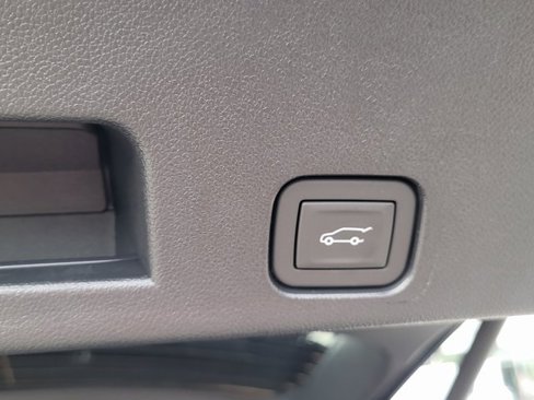 New 2025 Chevrolet Traverse RS image 5