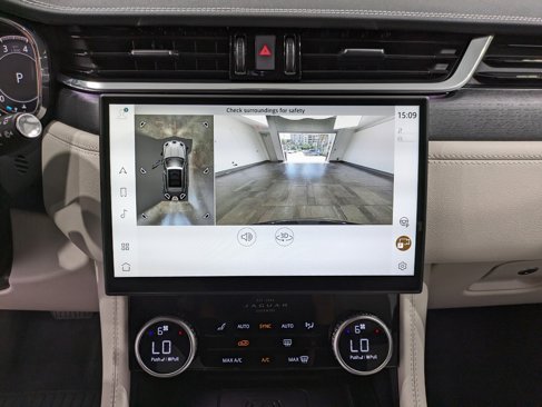 Used 2025 Jaguar F-PACE R-Dynamic S image 18