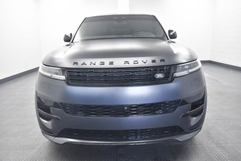 Used 2024 Land Rover Range Rover Sport Dynamic SE image 2