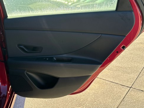 Certified 2025 Hyundai Elantra Sport image 16