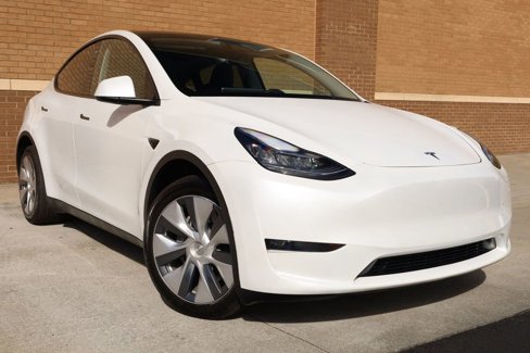 Used 2023 Tesla Model Y Long Range image 7