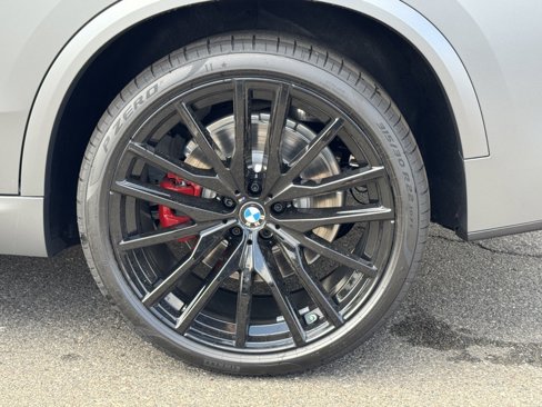 New 2026 BMW X5 M60i image 18