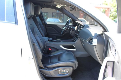 Used 2020 Jaguar F-PACE S image 15