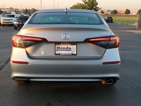 Used 2025 Honda Civic Sport image 5