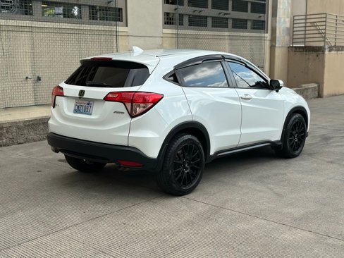 Used 2017 Honda HR-V EX image 6