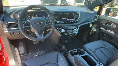 New 2026 Chrysler Voyager LX image 22