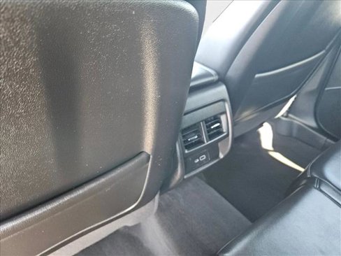 Used 2020 Cadillac XT4 Premium Luxury image 17