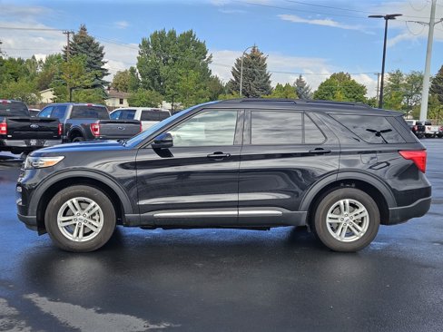 Used 2024 Ford Explorer XLT w/ Equipment Group 202A image 4