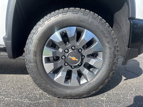 New 2025 Chevrolet Silverado 2500 Custom w/ Custom Value Package image 9